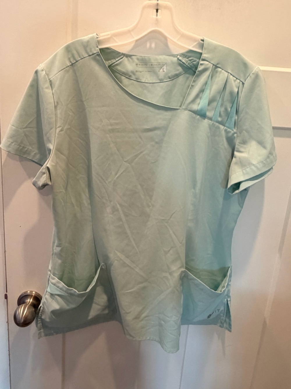 White Cross FIT Pale Blue Scrub Top Size Large Medical Nurse Uniform